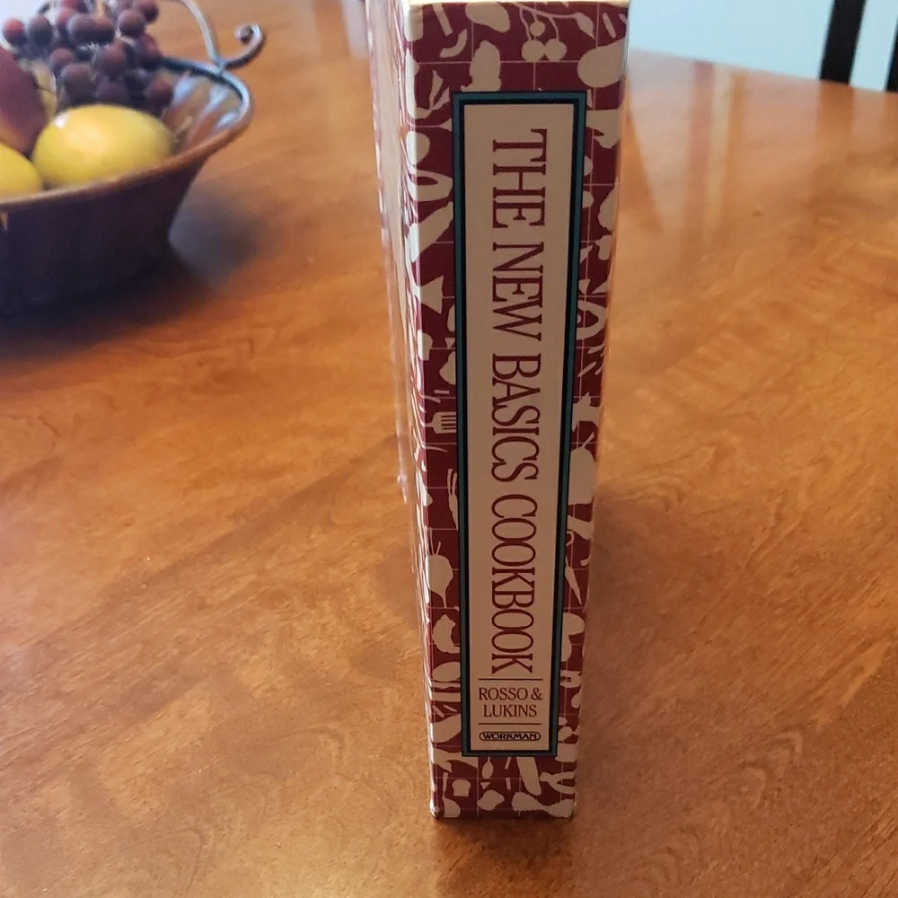 Vtg- The New Basics Cookbook By Julee Rosso & Sheila Lukins (875 Recipes)